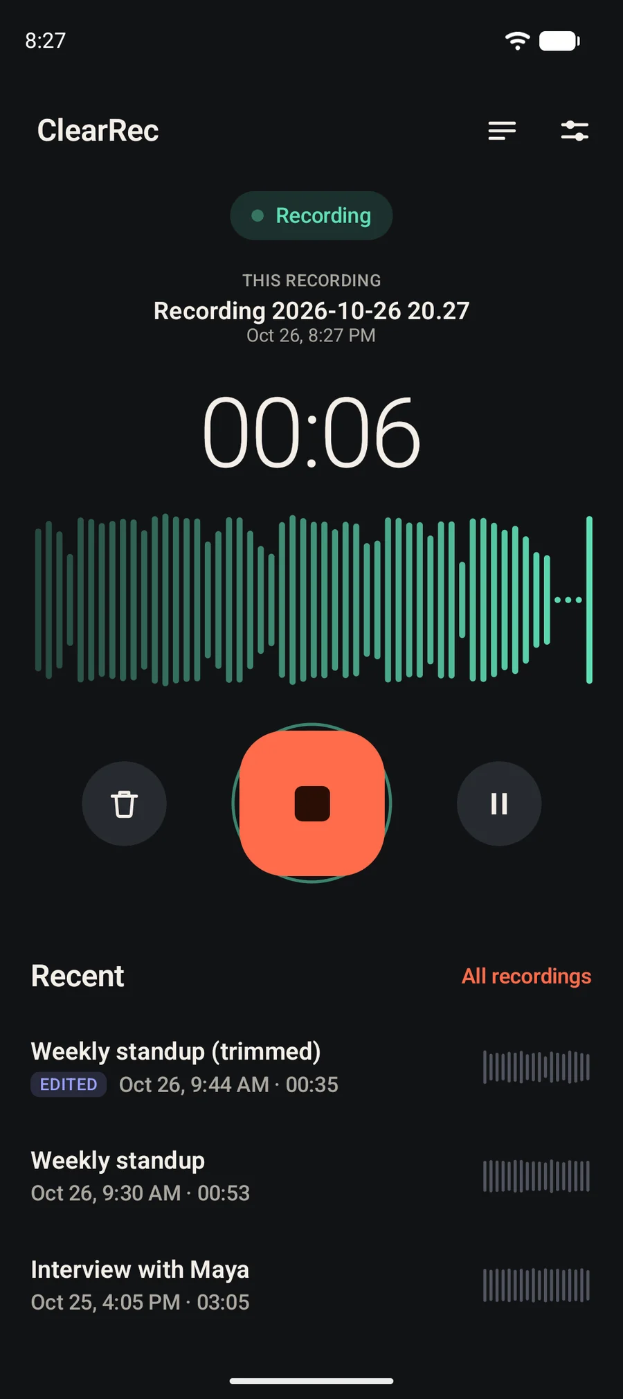 ClearRec recording screen with a large timer, a live waveform and the stop, pause and discard controls